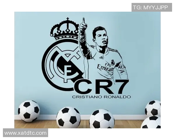 收藏热潮再起足球球星金属贴画展现绿茵巨星独特风采 收藏热潮再起足球球星金属贴画展现绿茵巨星独特风采